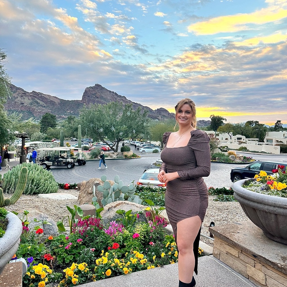 Meet your Posher, Danielle